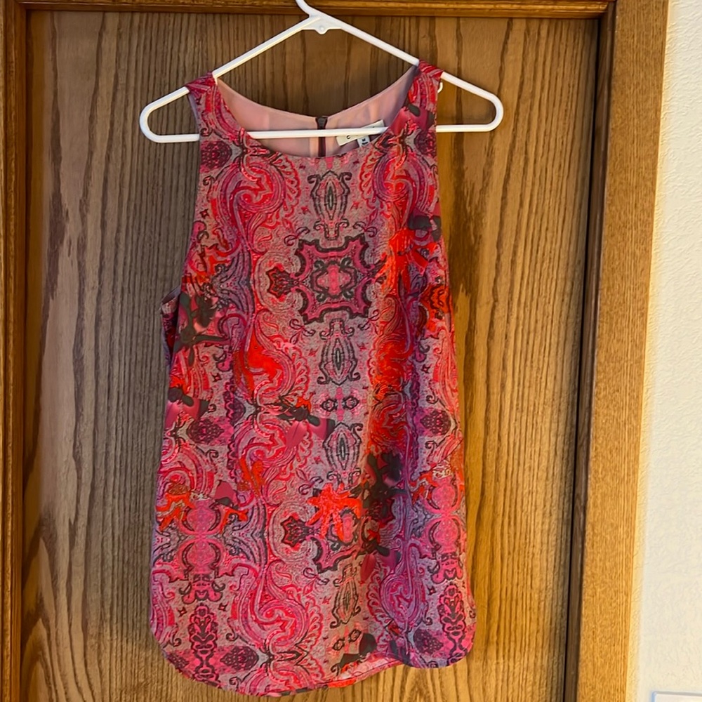 Cabi pink pattered tank EUC sz M